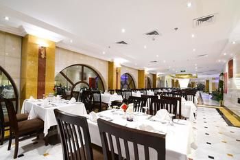 GOLDEN TULIP AL SHAKREEN 3*