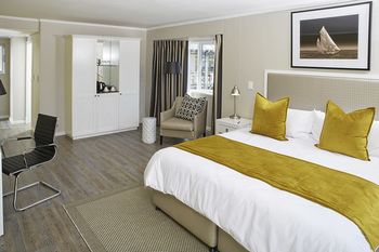 Simon's Town Quayside Hotel 3*