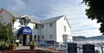 Simon's Town Quayside Hotel 3*