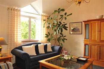 Simon's Town Quayside Hotel 3*