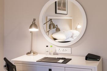 Simon's Town Quayside Hotel 3*