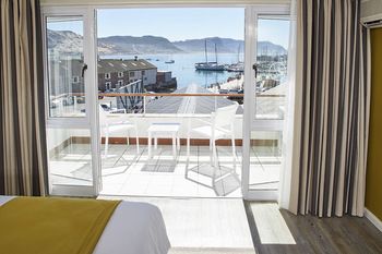 Simon's Town Quayside Hotel 3*