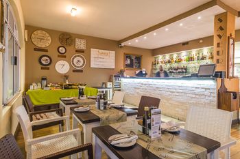 Simon's Town Quayside Hotel 3*