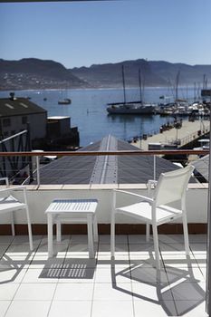Simon's Town Quayside Hotel 3*