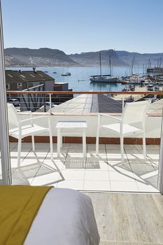 Simon's Town Quayside Hotel 3*