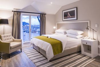 Simon's Town Quayside Hotel 3*