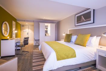 Simon's Town Quayside Hotel 3*
