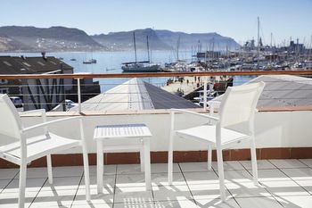 Simon's Town Quayside Hotel 3*