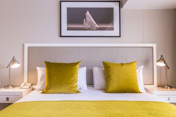 Simon's Town Quayside Hotel 3*