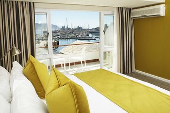 Simon's Town Quayside Hotel 3*