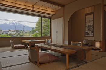 Mt. Fuji View Onsen Ooike Hotel 3*