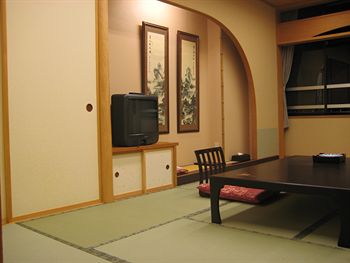 Mt. Fuji View Onsen Ooike Hotel 3*