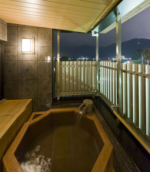 Mt. Fuji View Onsen Ooike Hotel 3*