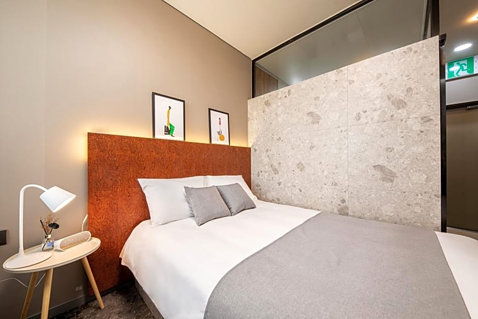 HOTEL DM 2*