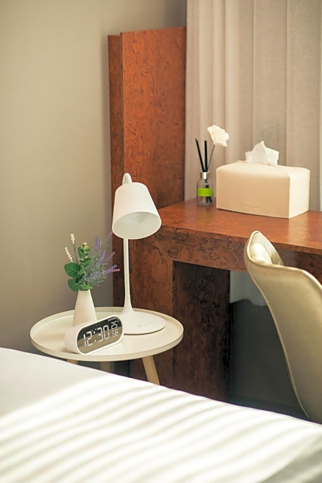 HOTEL DM 2*
