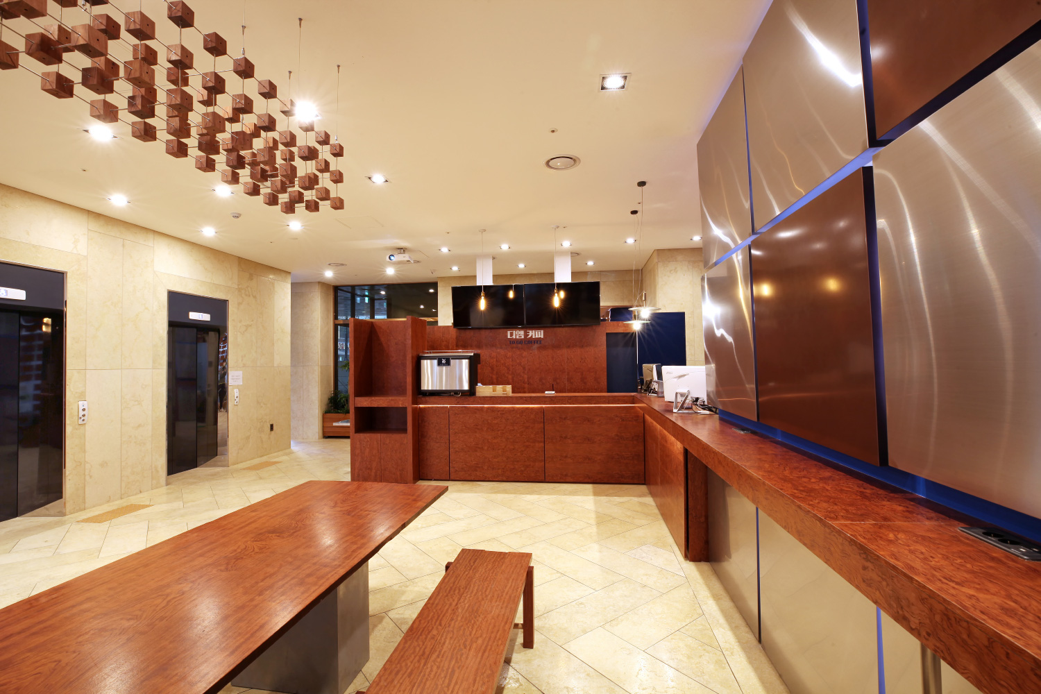 HOTEL DM 2*