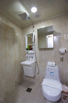 Hotel Daewoo Inn 3*