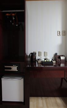 Hotel Daewoo Inn 3*