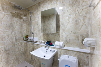 Hotel Daewoo Inn 3*