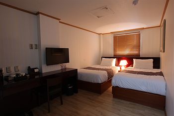 Hotel Daewoo Inn 3*