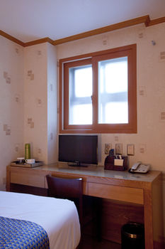 Hotel Daewoo Inn 3*