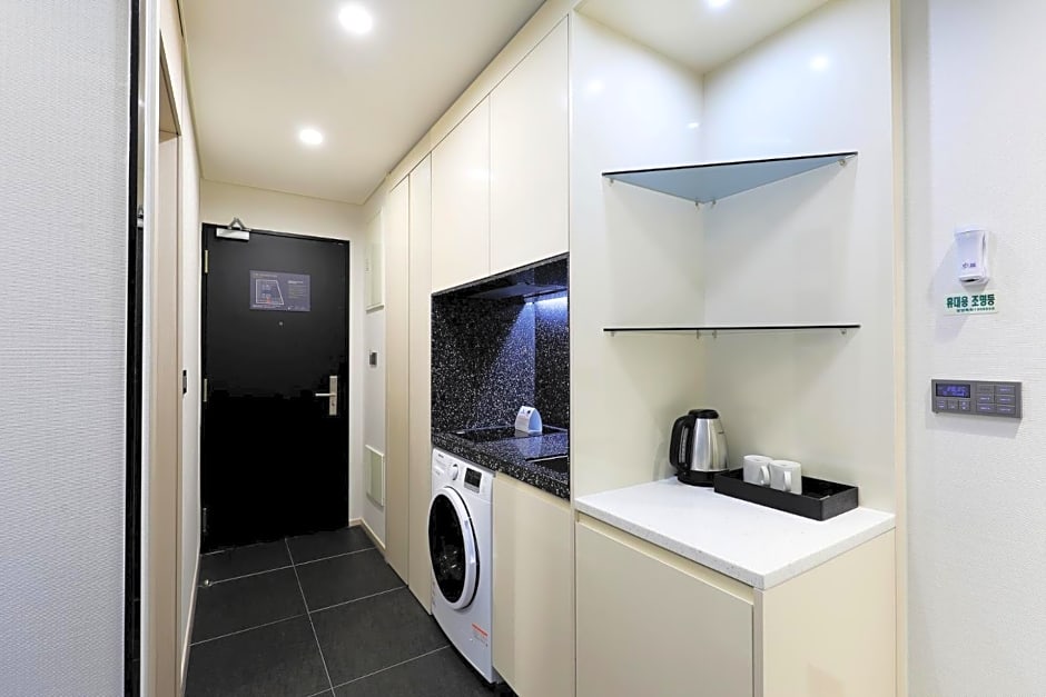Gloucester Hotel Kintex 3*
