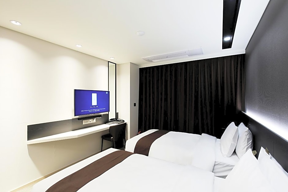 Gloucester Hotel Kintex 3*