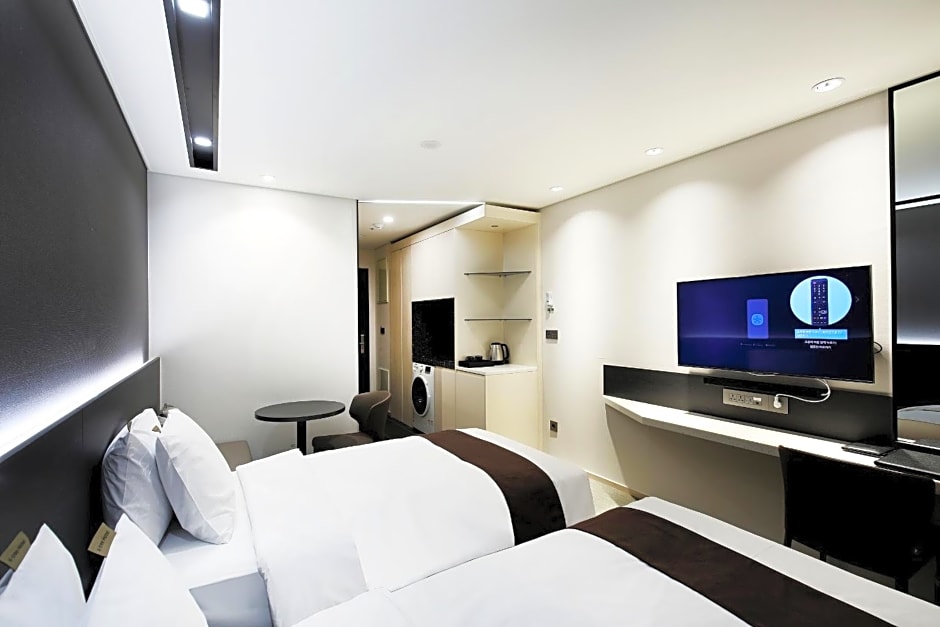 Gloucester Hotel Kintex 3*
