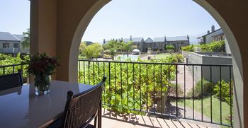 Devonvale Golf & Wine Estate 0*