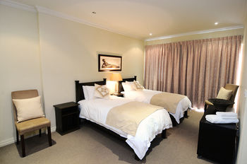 Devonvale Golf & Wine Estate 0*