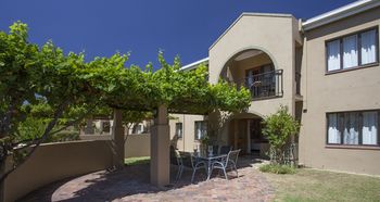 Devonvale Golf & Wine Estate 0*