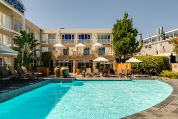 Protea Hotel by Marriott Knysna Quays 3*