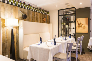 ONOMO Hotel Cape Town - Inn on the Square 3*