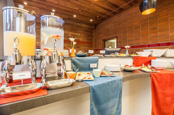 City Lodge Hotel Newtown 3*