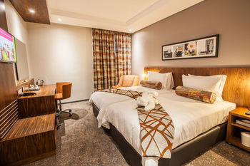 City Lodge Hotel Newtown 3*