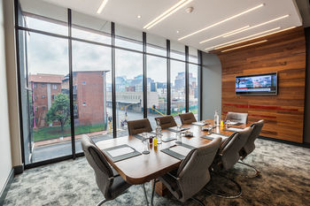 City Lodge Hotel Newtown 3*