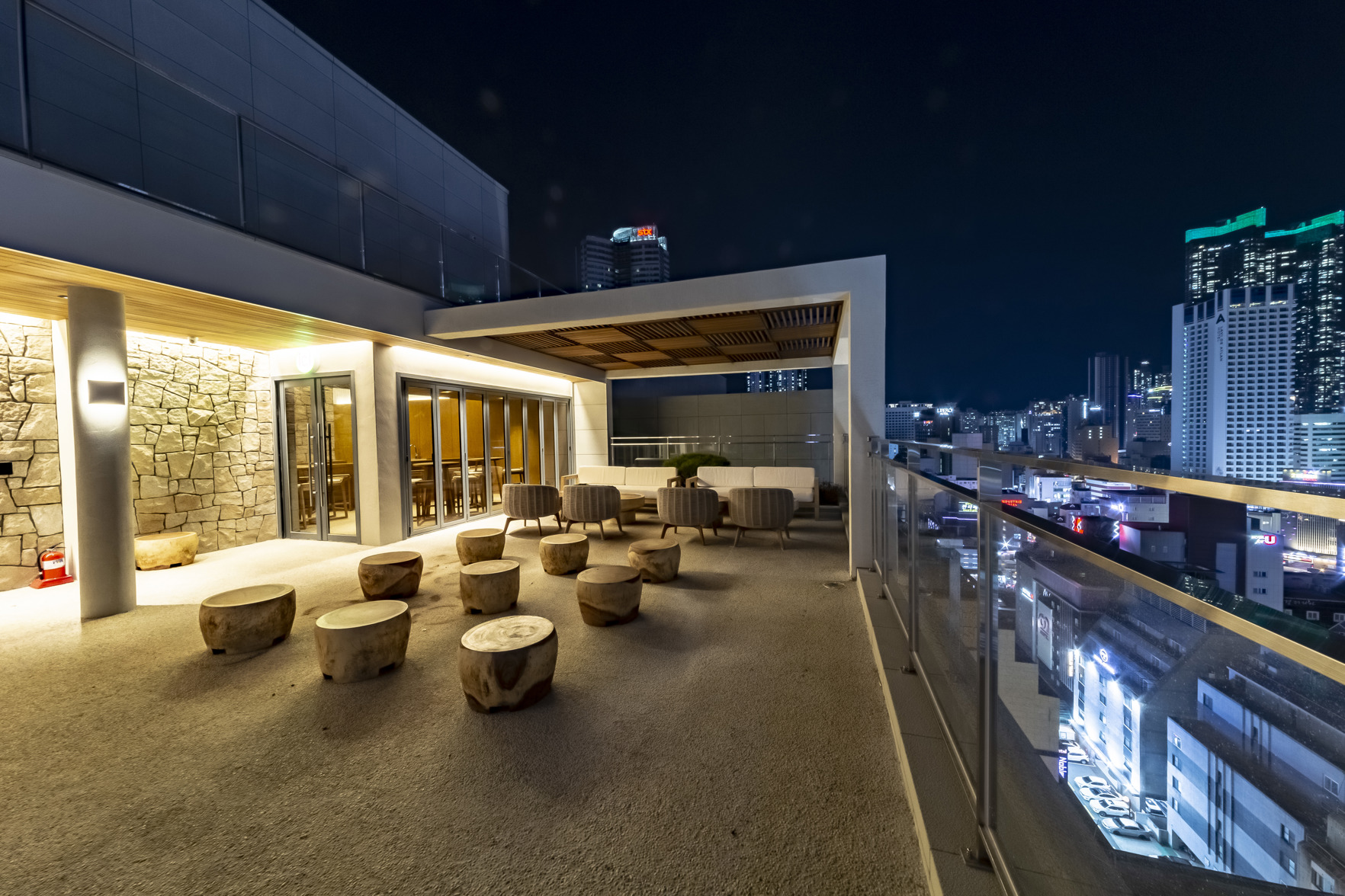 Hound Hotel Signature 3*