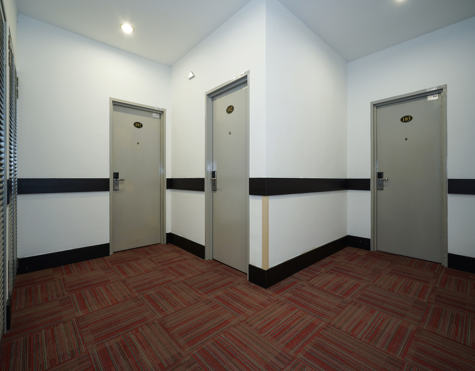 Aurora Boutique Hotel 3*