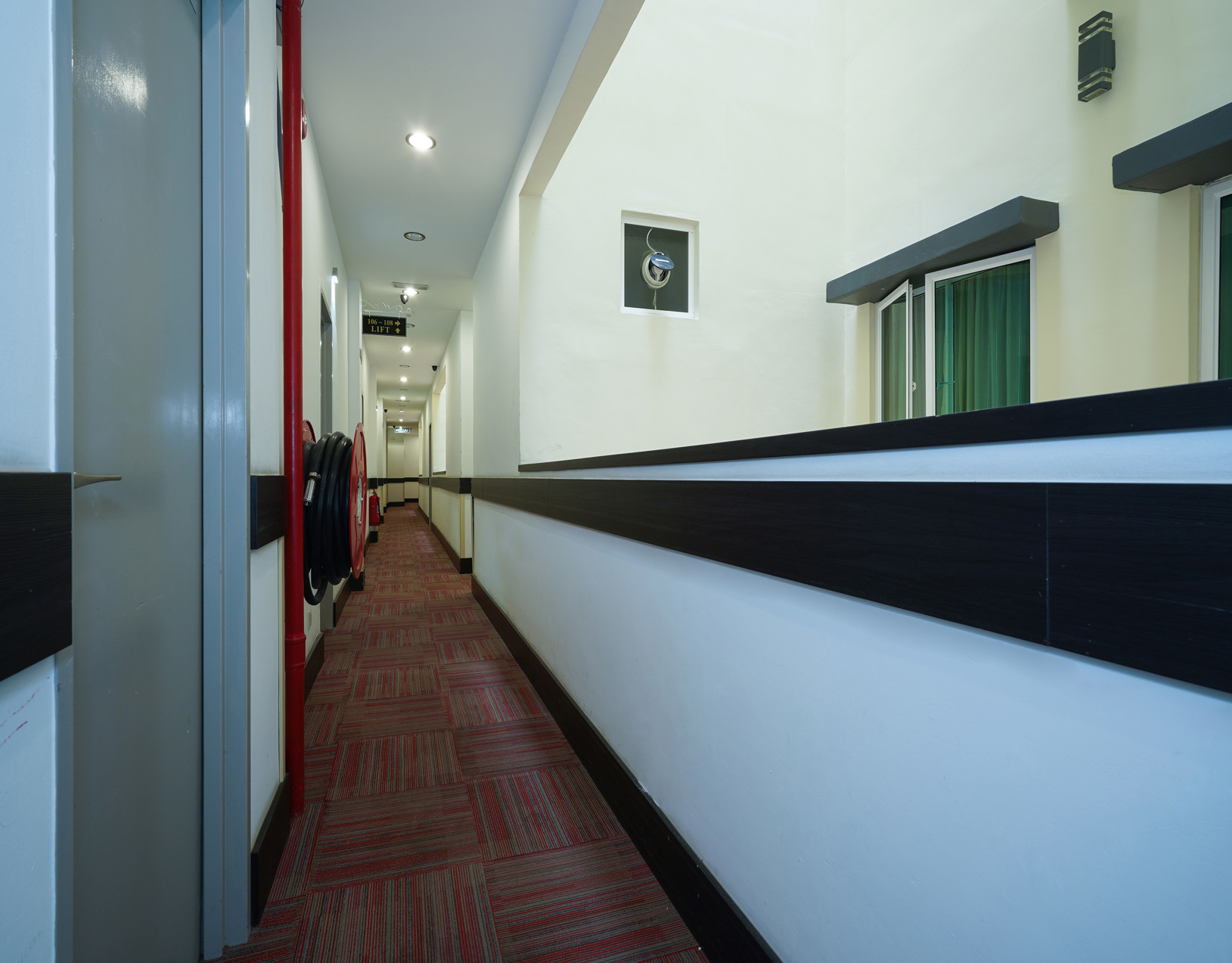Aurora Boutique Hotel 3*