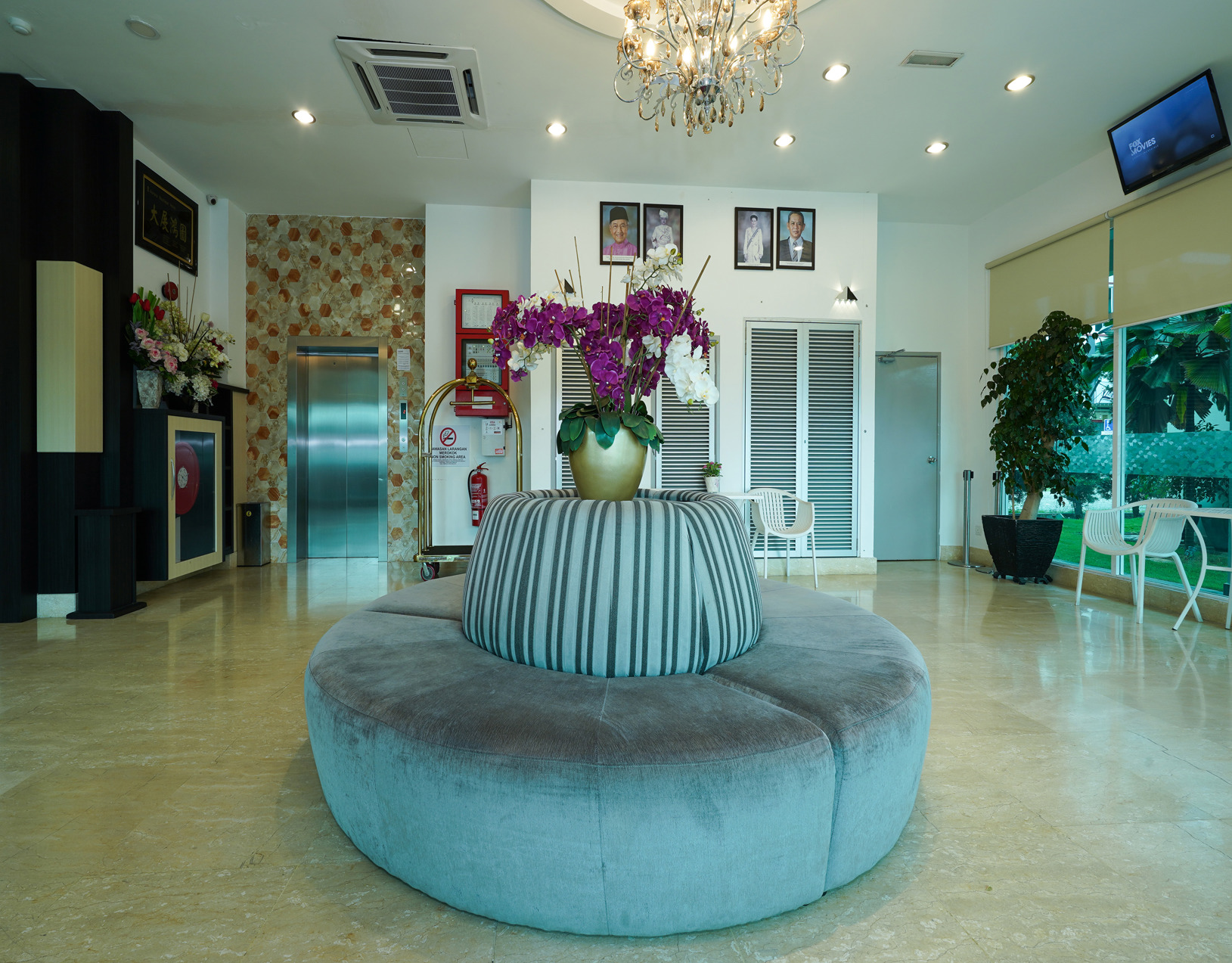 Aurora Boutique Hotel 3*