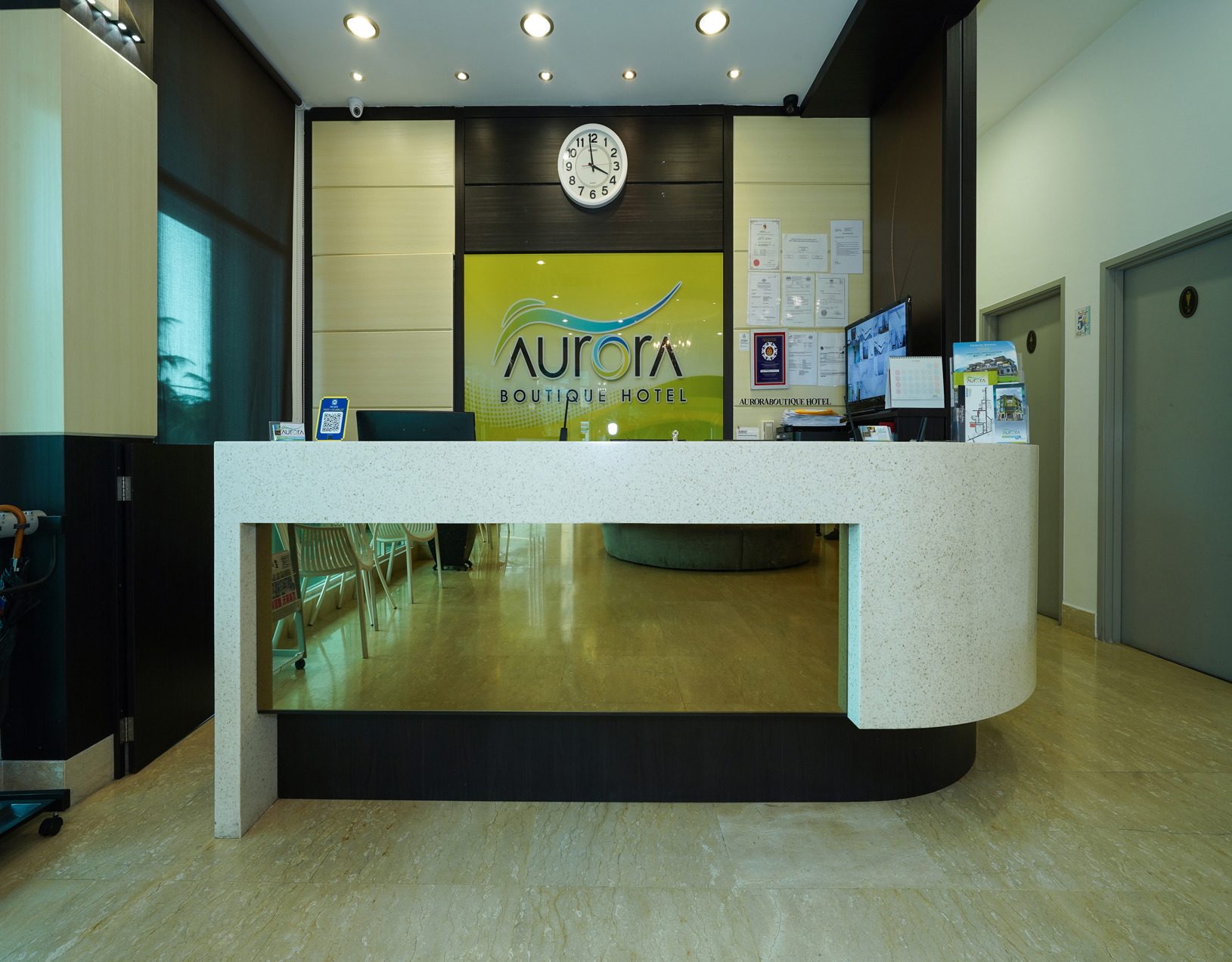 Aurora Boutique Hotel 3*