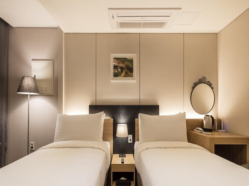 The First Stay Hotel 3*