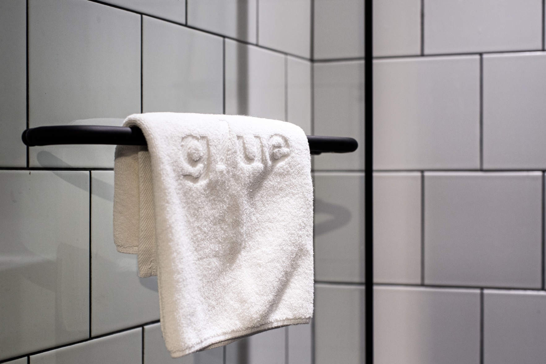 glue Hotel 3*