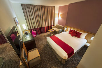 Novotel Dammam Business Park 4*