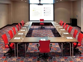 Novotel Dammam Business Park 4*