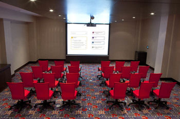 Novotel Dammam Business Park 4*
