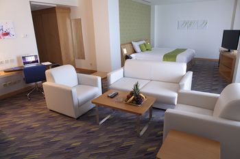 Novotel Dammam Business Park 4*