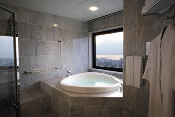 Shiroyama Hotel Kagoshima 3*