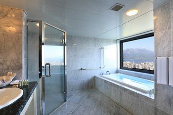 Shiroyama Hotel Kagoshima 3*