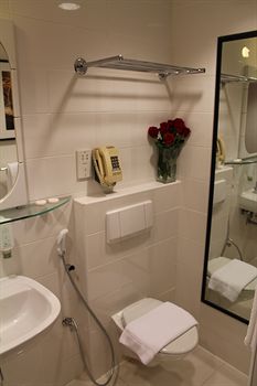 Oasis Hotel Kuwait 3*
